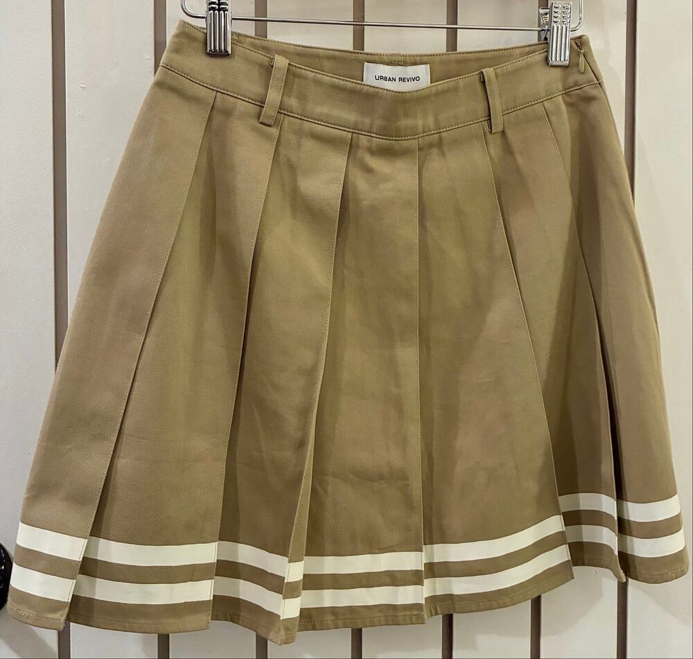Urban Revivo Khaki Pleated Mini Skirt Size Small